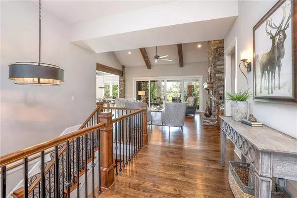 2531 W 162nd TER, Overland Park, KS 66085