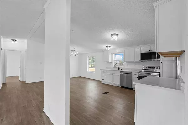 4105 Adriels Lane, Venus, TX 76084