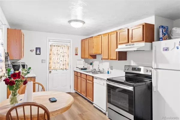 7551 Krameria DR, Commerce City, CO 80022