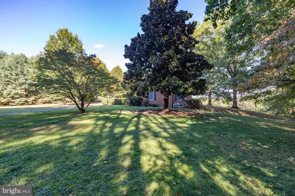 5367 WINDSOR DR, King George, VA 22485