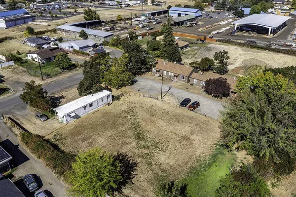 144-166 Reager ST, Medford, OR 97501