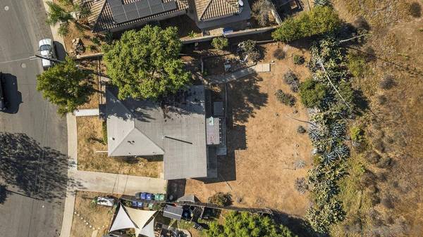 3057 Ulric St, San Diego, CA 92111