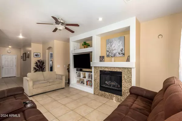 9333 W ELWOOD Street, Tolleson, AZ 85353