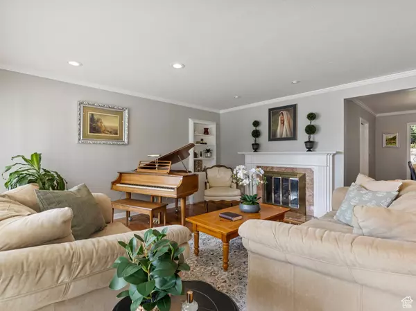 2387 E MAYWOOD DR, Salt Lake City, UT 84109