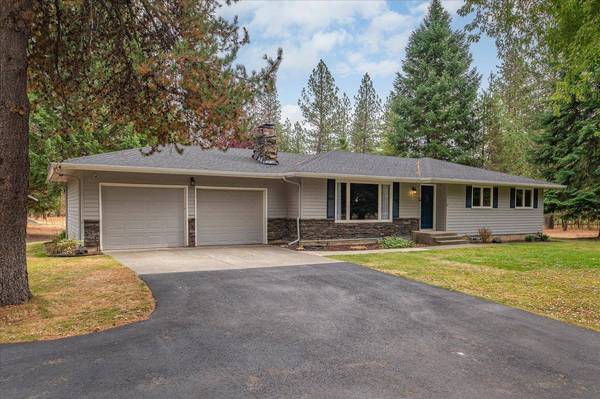 27320 N Regal Rd, Chattaroy, WA 99003