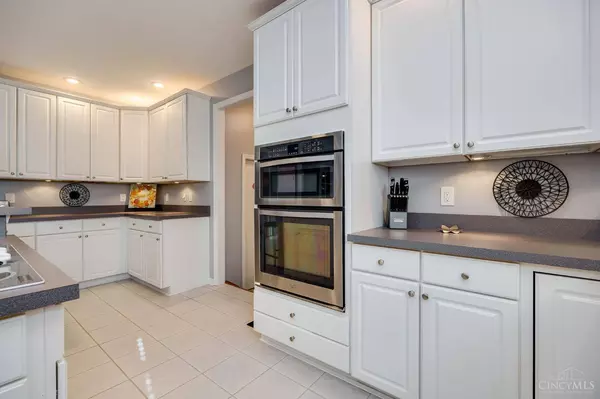 6383 Fox Lake Ct, Fairfield Twp, OH 45011