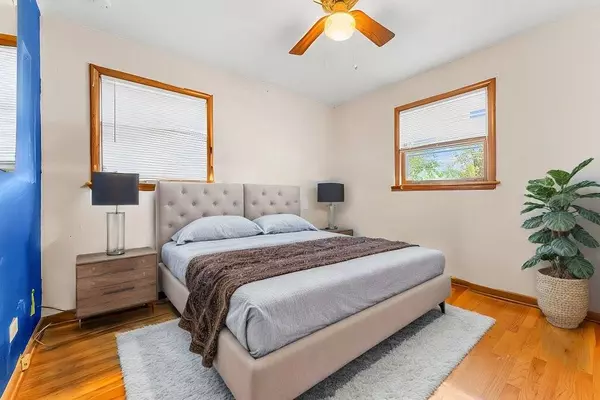 2340 120th PL, Blue Island, IL 60406