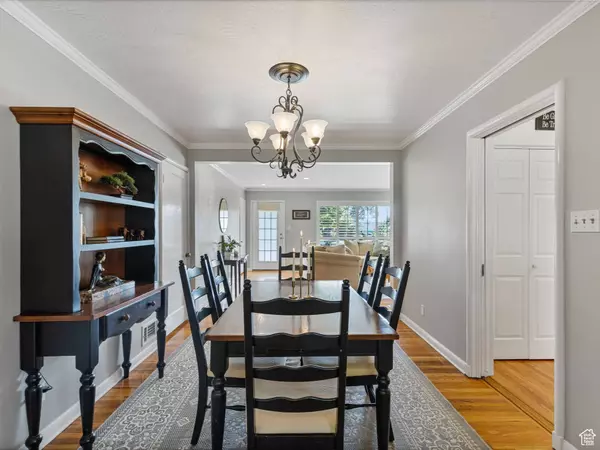 2387 E MAYWOOD DR, Salt Lake City, UT 84109