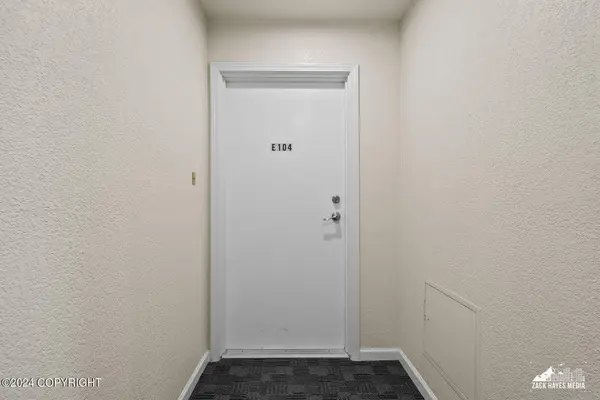 2861 W International Airport RD #E-104, Anchorage, AK 99502