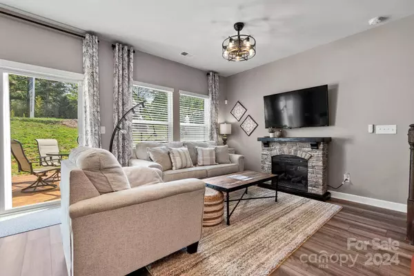 478 Tayberry LN, Fort Mill, SC 29715