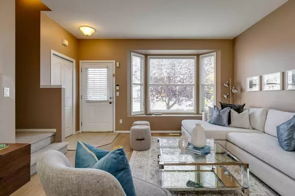 2005 Luxstone BLVD SW #503, Airdrie, AB T4B 3J9