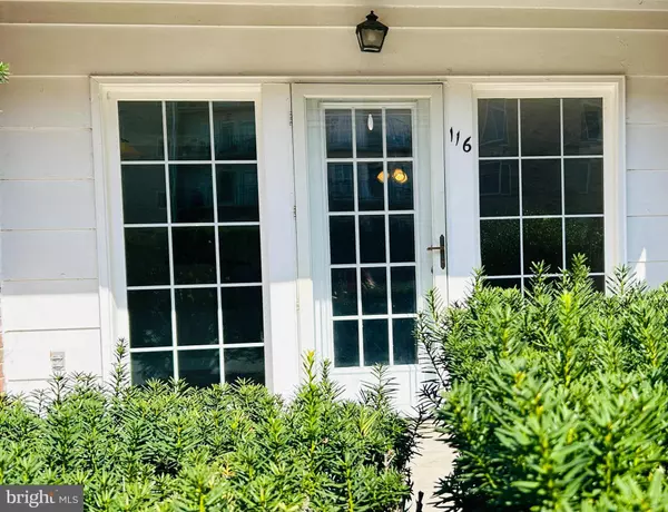 12717 GORDON BLVD #116, Woodbridge, VA 22192