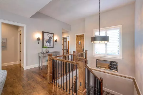 2531 W 162nd TER, Overland Park, KS 66085