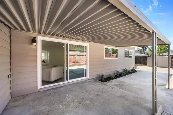 9246 Massot AVE, Santee, CA 92071