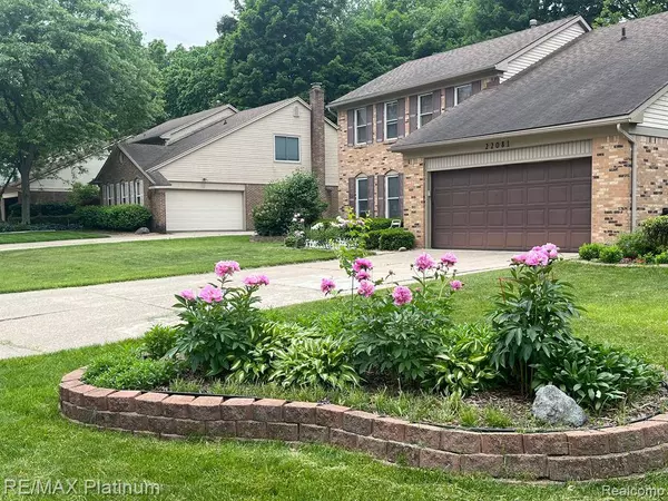 22081 SHADYBROOK Drive, Novi, MI 48375