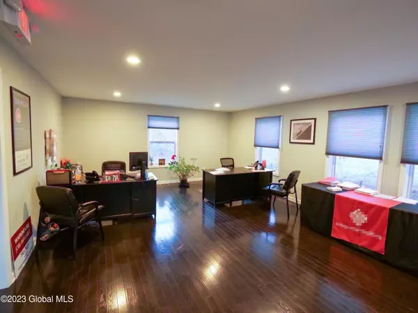 463 Maple Avenue, Greenfield, NY 12866