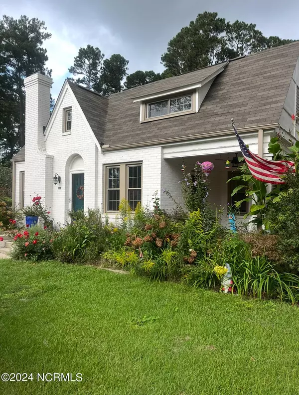 305 S Walnut ST, Spring Hope, NC 27882