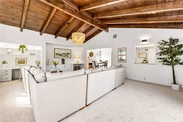 5772 Castle DR, Huntington Beach, CA 92649