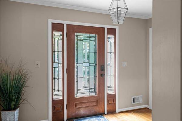 380 Castleridge DR, Atlanta, GA 30342