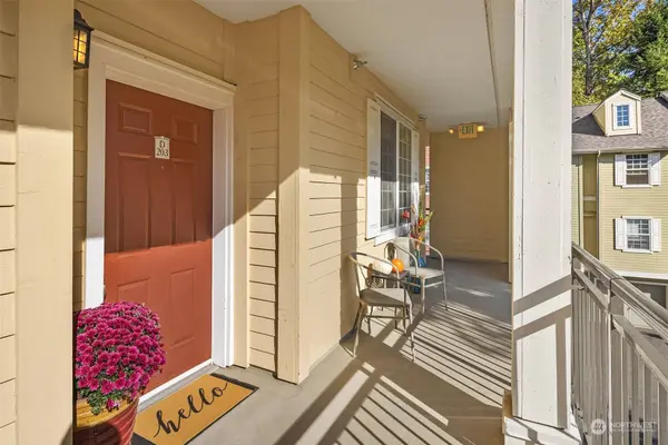 1800 NE 40th ST #D203, Renton, WA 98056