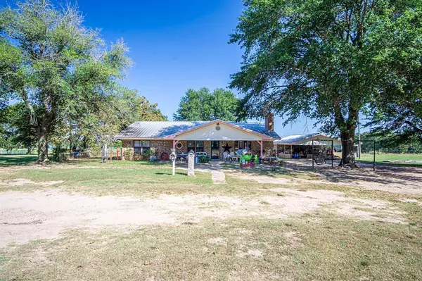 20319 Fm 1805, Van, TX 75790