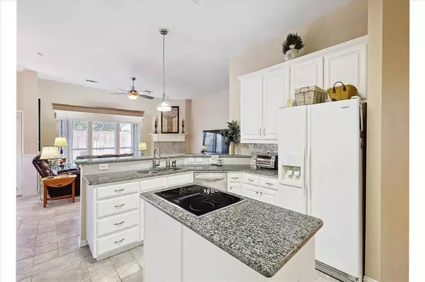 905 Granview Drive, Lewisville, TX 75067