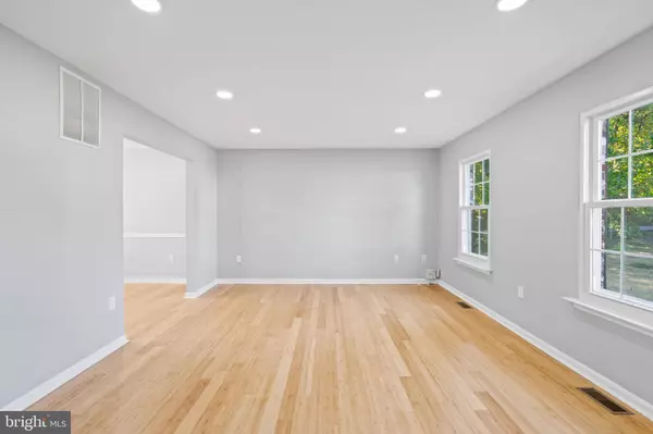 4312 FRANK ST, Suitland, MD 20746