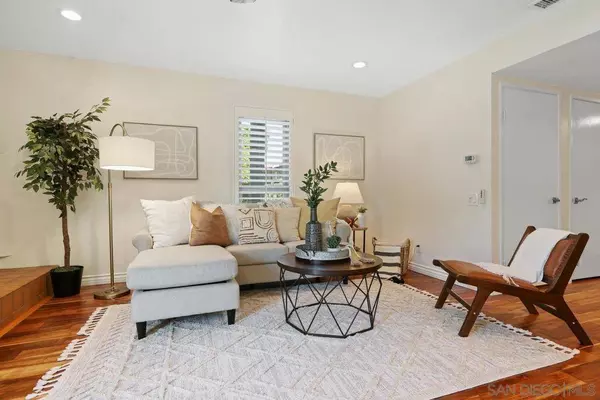 3228 Loma Riviera Dr, San Diego, CA 92110