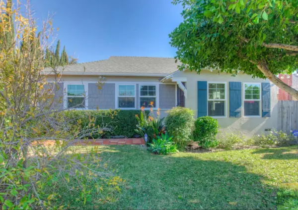 7548 Troost Ave, North Hollywood, CA 91605-3305