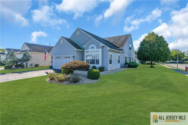 101 Avalon RD, Monroe, NJ 08831