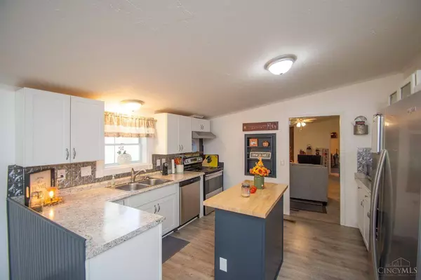 7174 Woodland Trl, Paint Twp, OH 45133