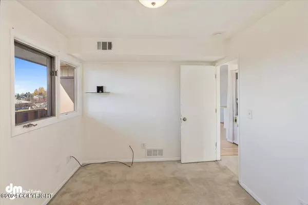 2200 Sentry DR #A15, Anchorage, AK 99507