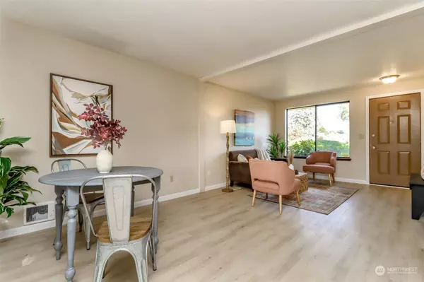 8834 E F ST, Tacoma, WA 98445