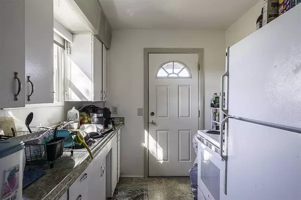 144-166 Reager ST, Medford, OR 97501