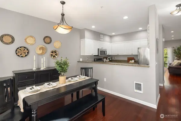 1800 NE 40th ST #D203, Renton, WA 98056