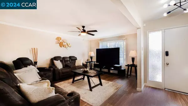 1432 Springhill Dr, Pittsburg, CA 94565