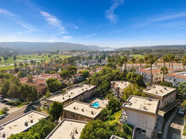 2340 Caringa WAY #C, Carlsbad, CA 92009