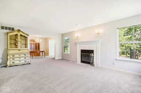 6299 Valleyview DR, Fishers, IN 46038