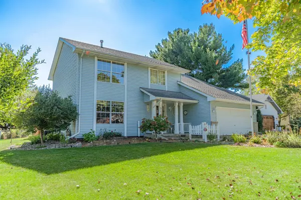 9476 Harkness CT S, Cottage Grove, MN 55016