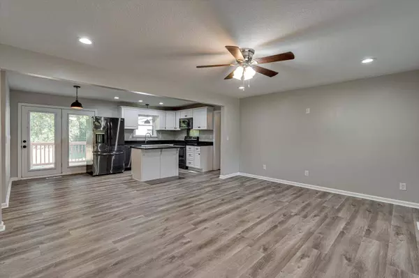 158 Cherokee TRL, Ringgold, GA 30736