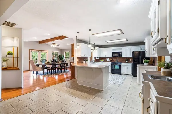 20343 Holiday Rd, Springdale, AR 72764