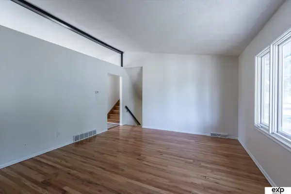 3624 S 91 Street, Omaha, NE 68124