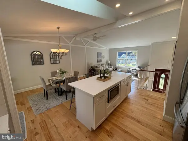 6 AUSTIN DR, Edgewater, MD 21037