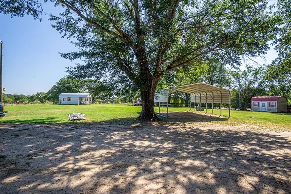 20319 Fm 1805, Van, TX 75790