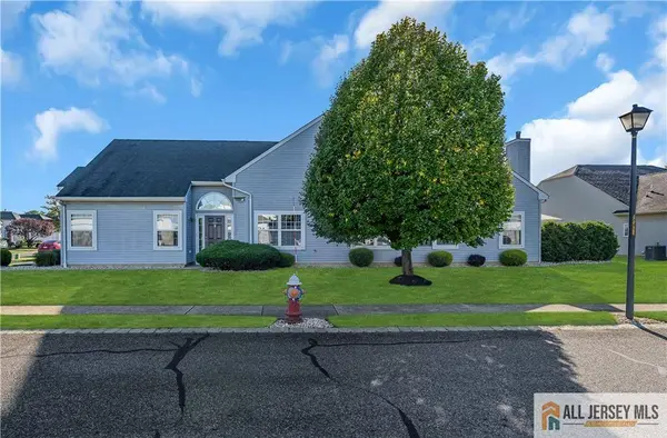 101 Avalon RD, Monroe, NJ 08831