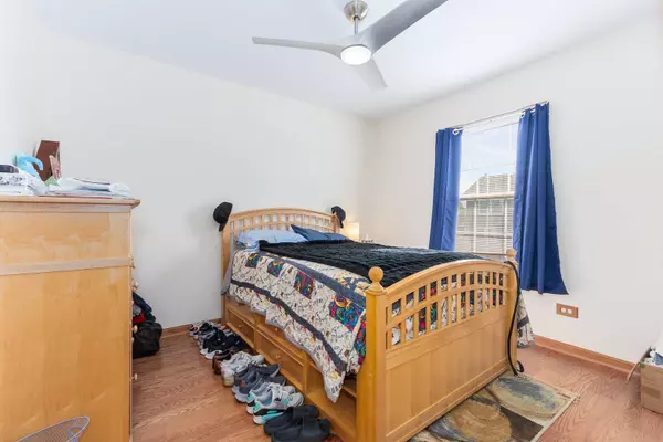 7216 Sutherland DR, Plainfield, IL 60586