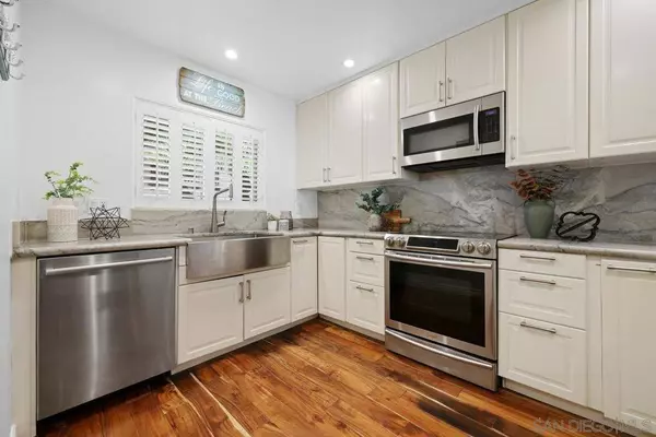 3228 Loma Riviera Dr, San Diego, CA 92110