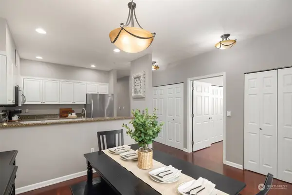 1800 NE 40th ST #D203, Renton, WA 98056