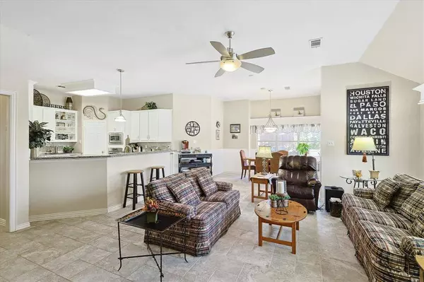 905 Granview Drive, Lewisville, TX 75067