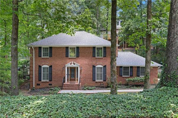 380 Castleridge DR, Atlanta, GA 30342